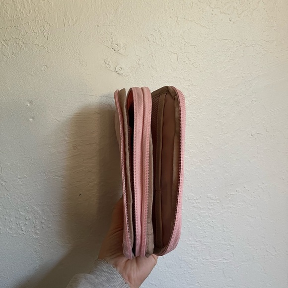 Bagsmart Quilted Cosmetic Organizer Pouch - Picture 5 of 6